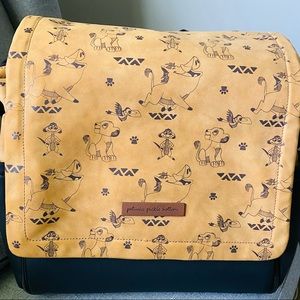 Petunia Pickle Bottom // Lion King Diaper Bag 🦁